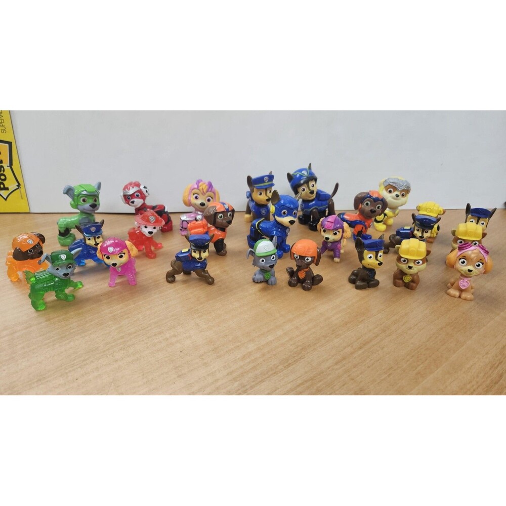 PAW Patrol Spin Master Figure Lot of 25 Chase Marshall Skye Rubble Rocky Zuma